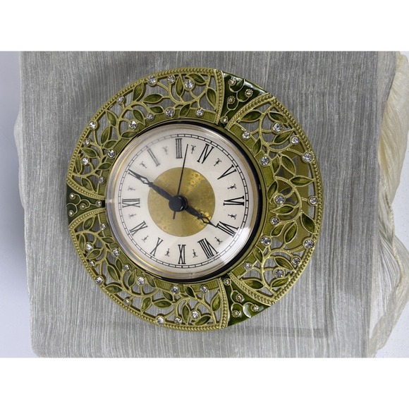 Vintage Enameled Green Tabletop Clock With Gemstones Quartz Works - Picture 13 of 15